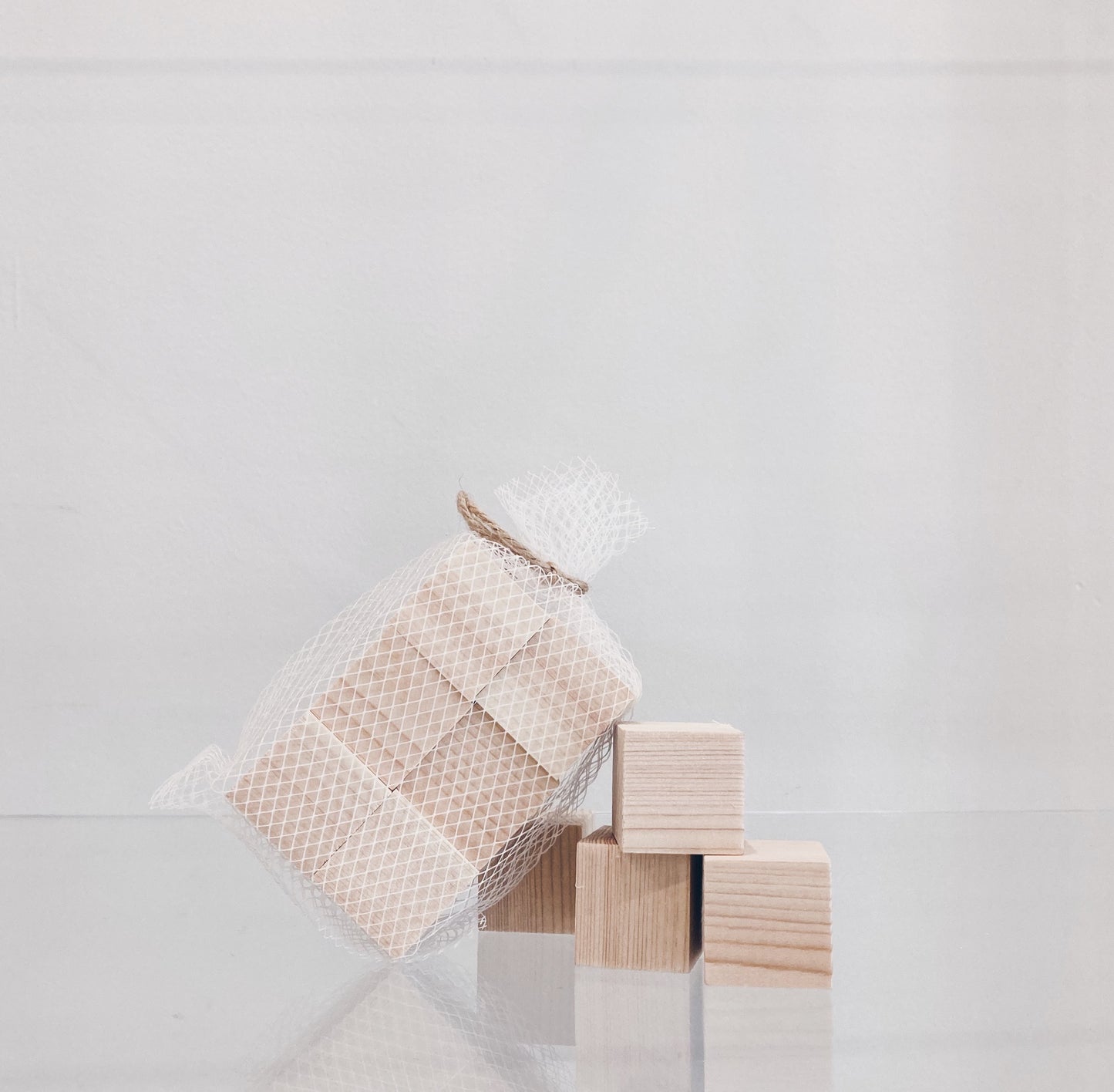 ヒノキのアロマブロック