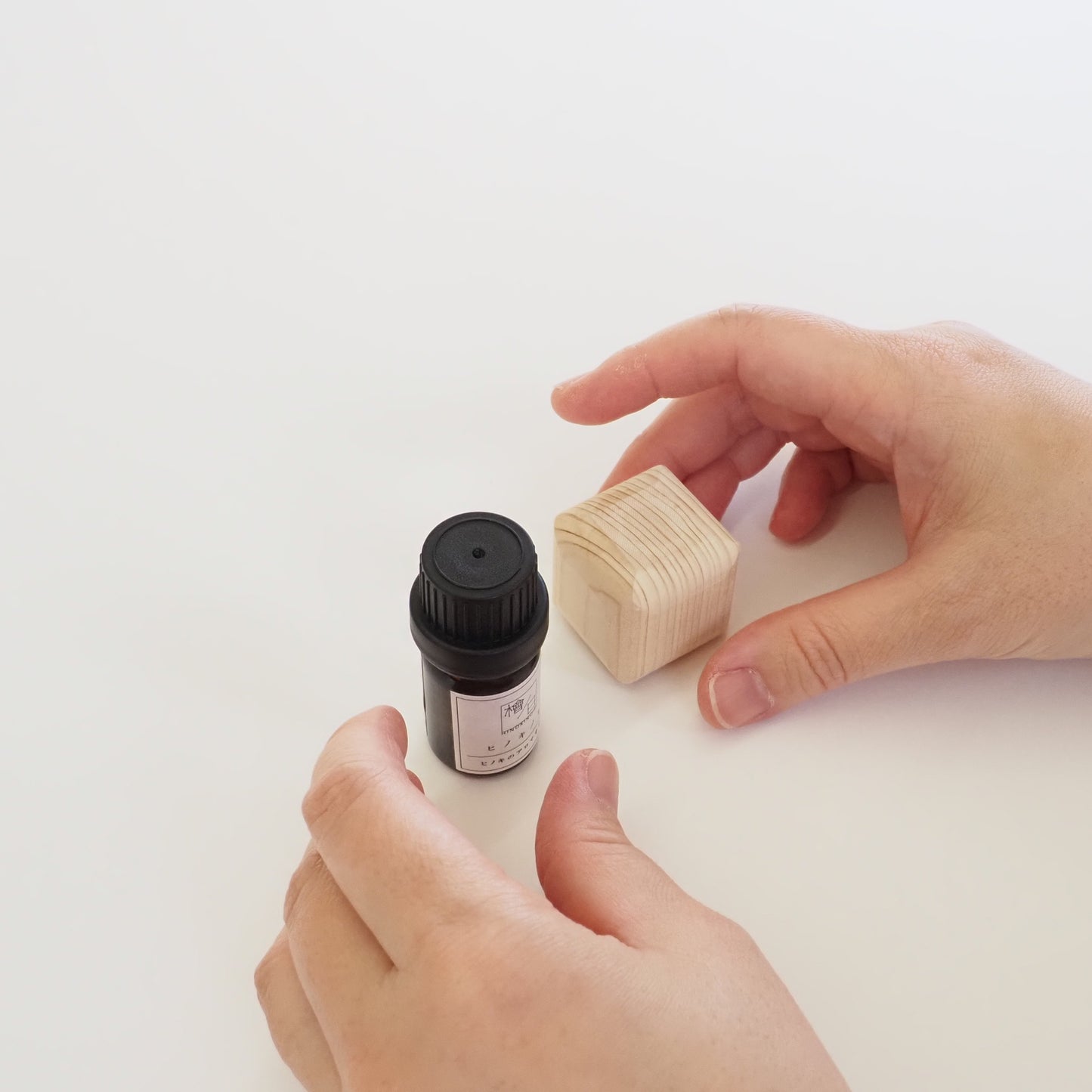 ヒノキのアロマキャップ